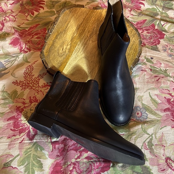 MADEWELL Size 11 Chelsea Boot Black Leather Elastic Side Gusset Pull-On Classic - Picture 6 of 16